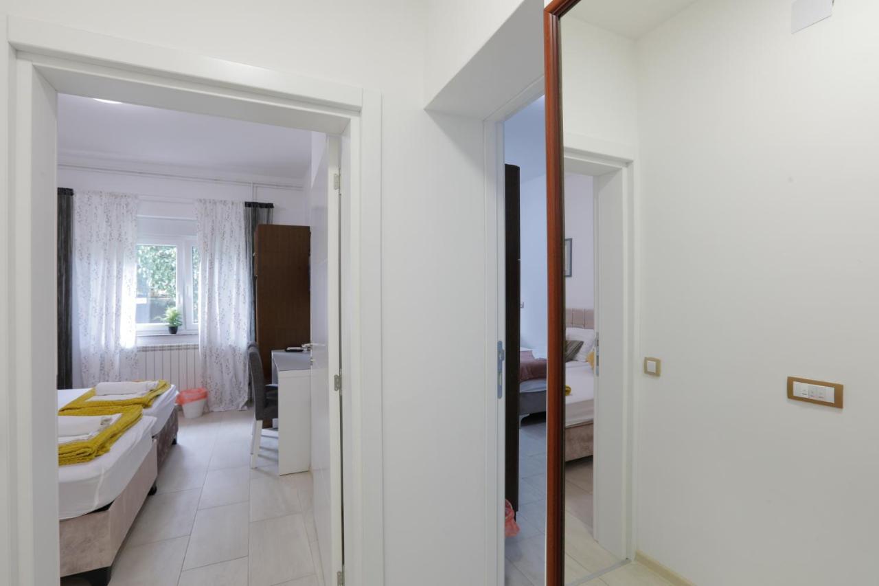 Aviator Apartments & Rooms Nikola Tesla Airport Belgrade Surčin Buitenkant foto