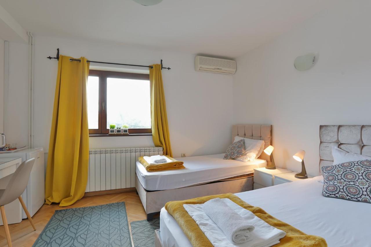 Aviator Apartments & Rooms Nikola Tesla Airport Belgrade Surčin Buitenkant foto