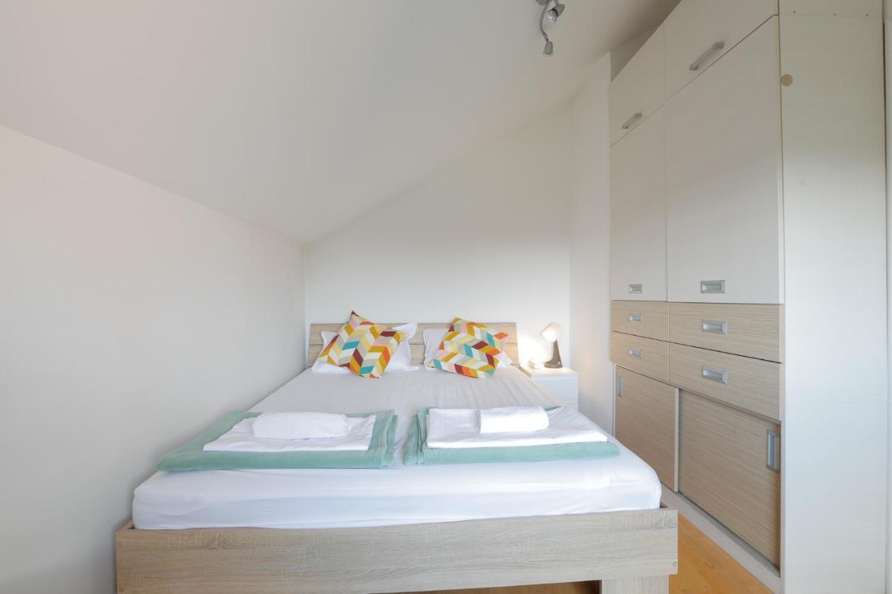 Aviator Apartments & Rooms Nikola Tesla Airport Belgrade Surčin Buitenkant foto